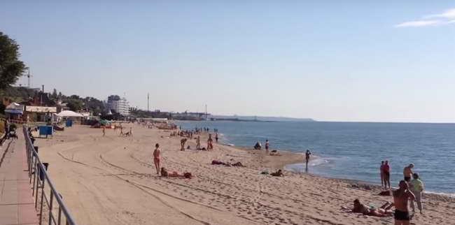 מלון צ'ורנומורסק Viro מראה חיצוני תמונה